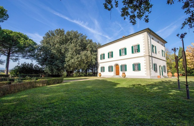 Eighteenth-century Tuscan Villa Tricolle