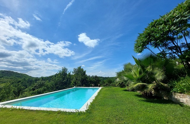 Paradies mit Pool im Piemont