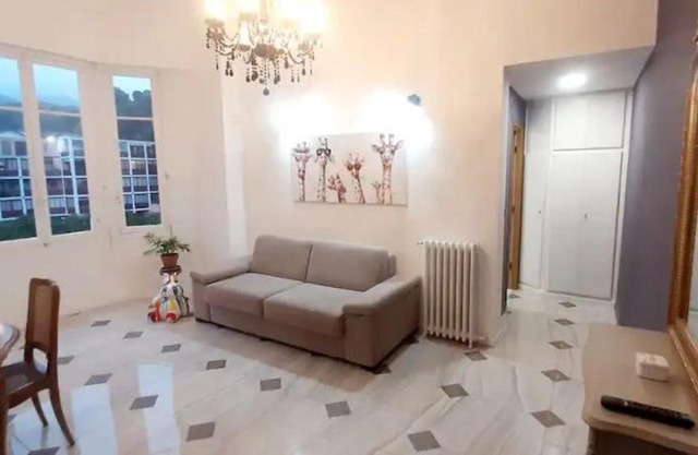 Elégant, Lumineux,Central 2pièces à 200m de la mer