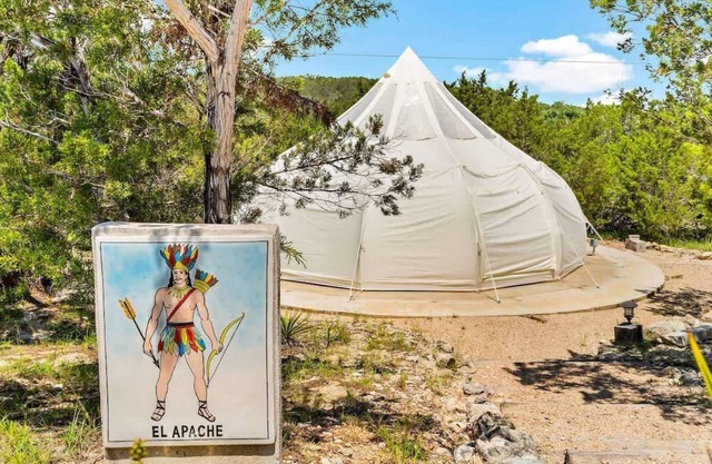 El Apache | Stargazer Tent + AC, Fire Pit & Pool