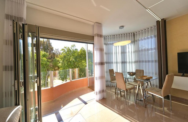 El Balcon Deluxe