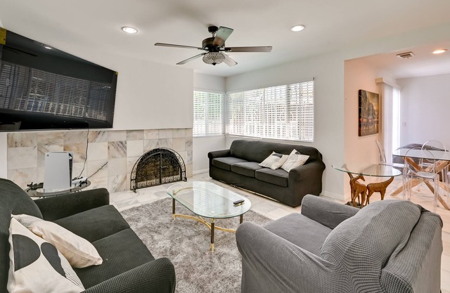 El Cajon Home w/ Pool 17 Mi to Downtown San Diego!