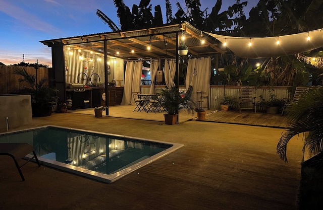 El Camper with private pool