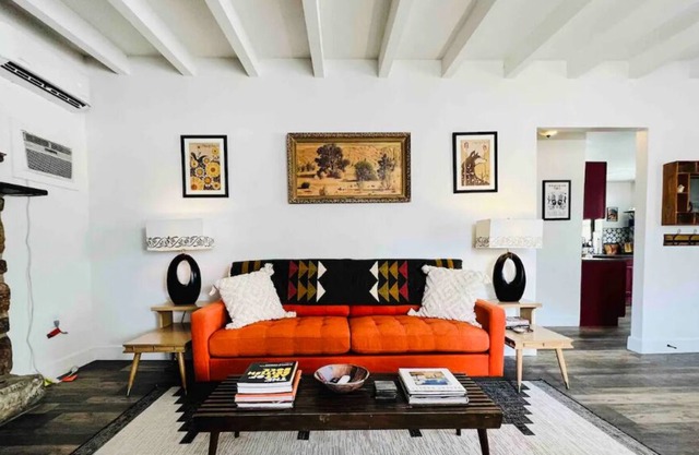 El Corral - Cozy home, great central location