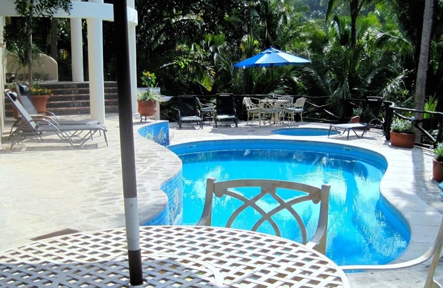 EL NIDO DE LA TORTUGA - Ein gemütlicher Casita am Pool, eingebettet in den Hügel