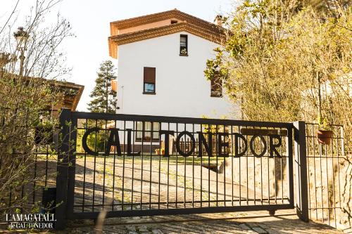 El Niu - L'Amagatall de Cal Tonedor Guest House