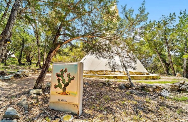 El Nopal | Pet-Friendly Tipi + Pool Access