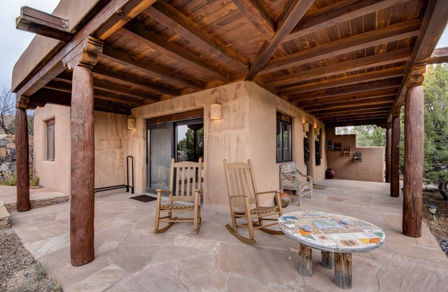 El Otro Mundo | Two-House Property + Stunning Mountain Views