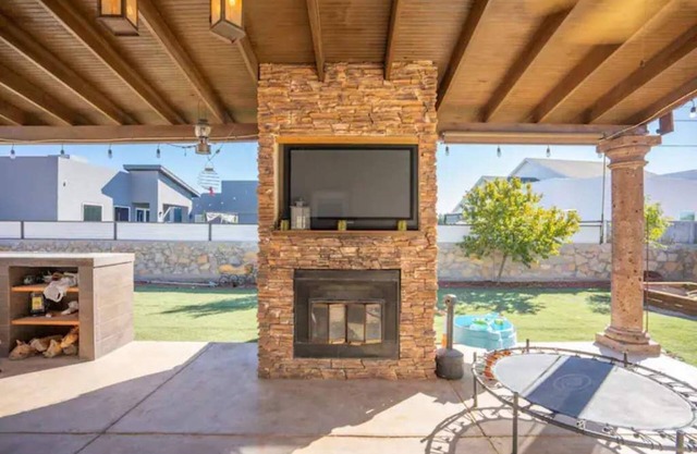 El Paso Upper Valley House