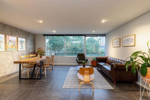 El Poblado, Finisterre Ap 801