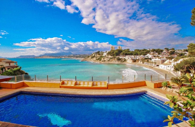 El Portet - Ferienhaus am Strand mit privatem Pool in Moraira