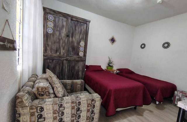 El Rinconcito estudio privado baño-cocina privados