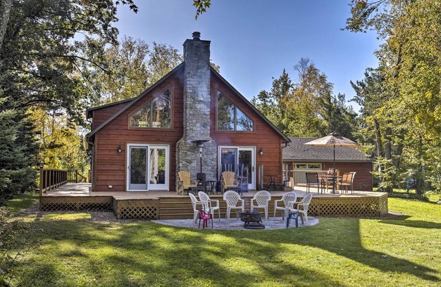 Elcho Escape w/ Private Dock on Post Lake!