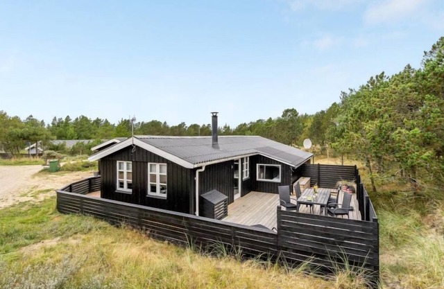 "Eldert" - 1.2km from the sea by Interhome