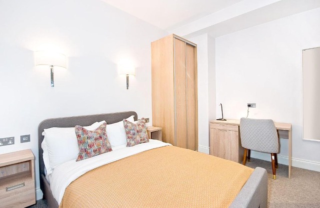 Eldon Chambers Pod 2 by City Living London