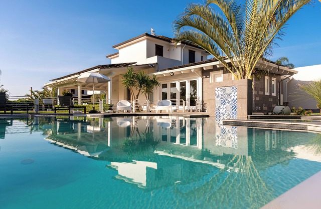 Elegant independent villa... you can spend your holidays in complete relaxation