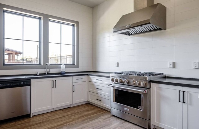 Elegance 3Bd rental with luxury clubhouse access