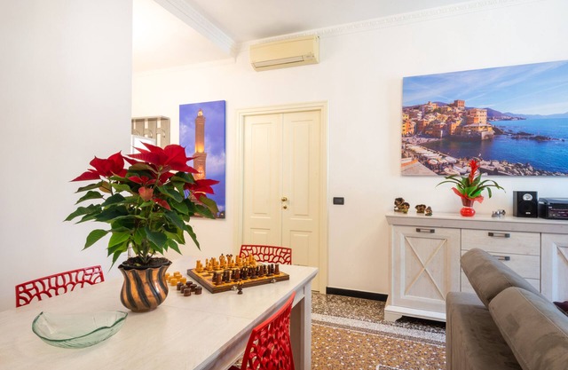 Elegance and Comfort, Strategic between Sea and Center