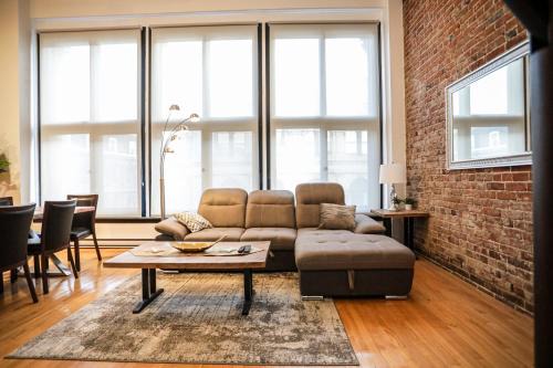 Elegant 1-bedroom apartment in Old Port- 301