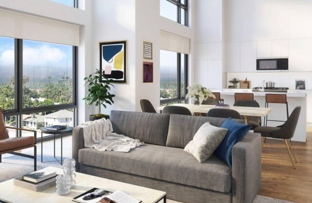 Elegant 1BR Condo w Stunning Outdoor Pool in Lynhaven