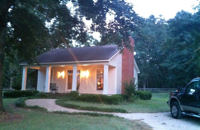 Elegant 2 Bedroom, 2 Bath Guest House close to Tallahassee
