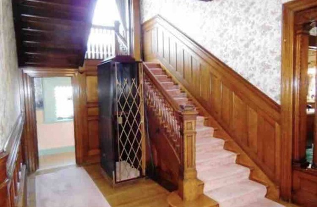 Elegant 2 Bedroom Suite in Historic Zippo Mansion