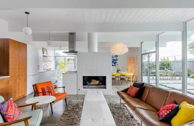 Elegant 3-BR Escape w/Backyard near Western Hills