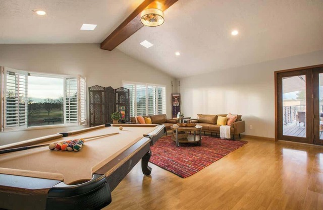 Elegant 5BR Home w/Pool Table