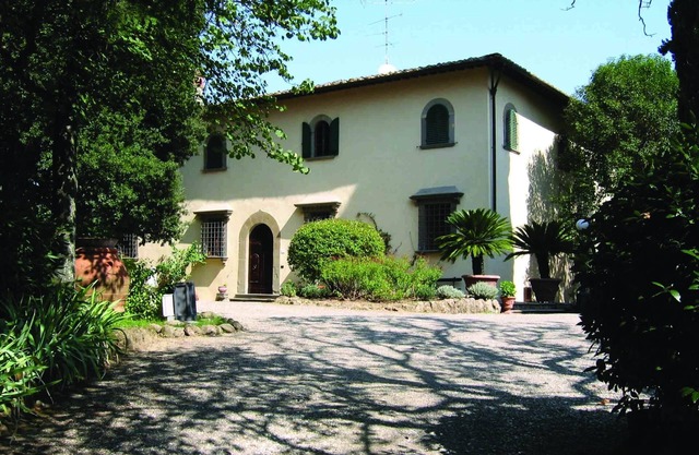 Elegant 7 bedrooms villa in Tuscany