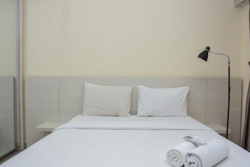 Elegant and Comfy Studio Kebayoran Icon Apartment By Travelio