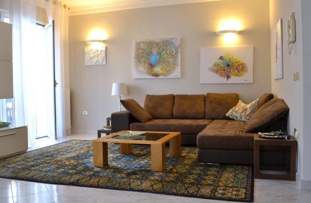 Elegante und neue Wohnung 50 Meter vom Meer entfernt