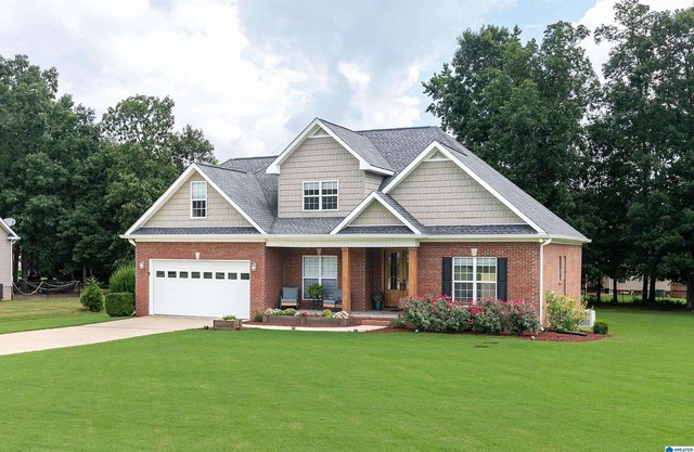 Elegant and relaxing close to Golf Courses, Bike Trails and Cheaha State Park