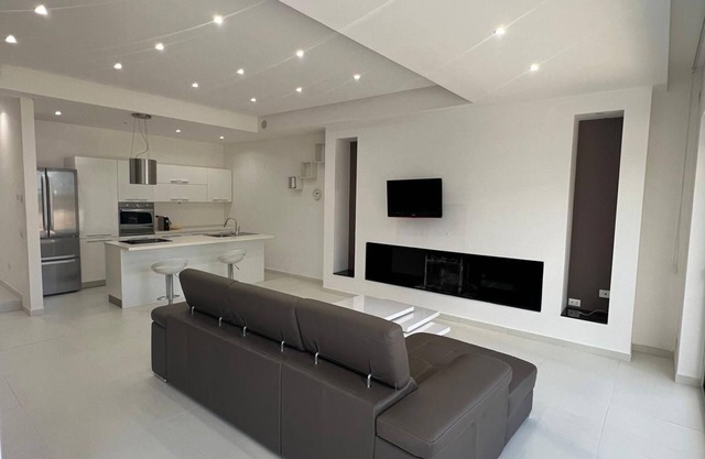 Elegant and very modern small apartment for couples including in-room pool!
