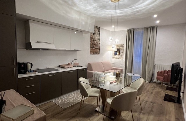 Elegant apartment in the historic center of Orta San Giulio