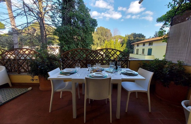 ELEGANT APARTMENT 150 METERS FROM THE SEA CINQUALE - FORTE DEI MARMI - VERSILIA