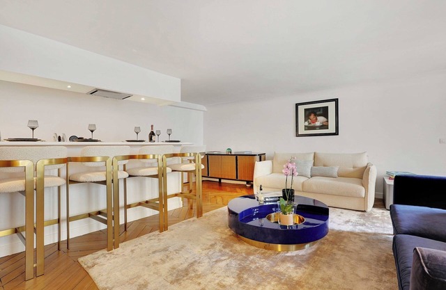 Elegante Wohnung - 2 Schlafzimmer/6 Personen - Avenue Montaigne