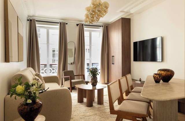 Elegante Wohnung - 2BR- 6P- Gare Saint Lazare