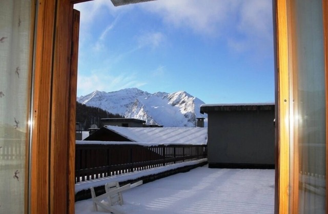 Elegante Wohnung auf 2 Etagen, sehr zentral, 5 Betten, Ski auf