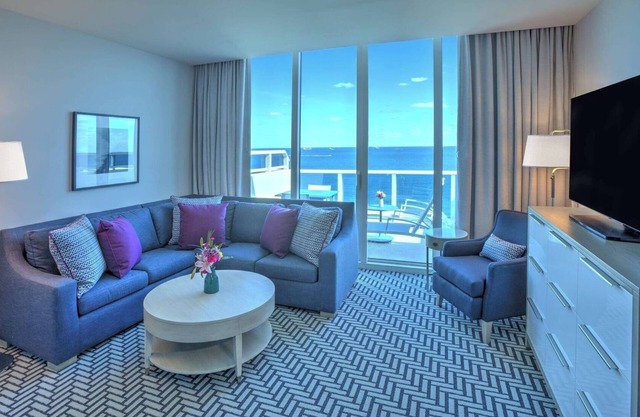 Elegant Beachfront Room with Spacious Layout Perfect for Your Next Vacation