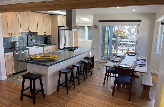 Elegant but practical retreat to maximize your enjoyment in beautiful HMB