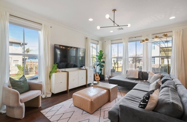 Elegant Family Home in the Heart of New Orleans!