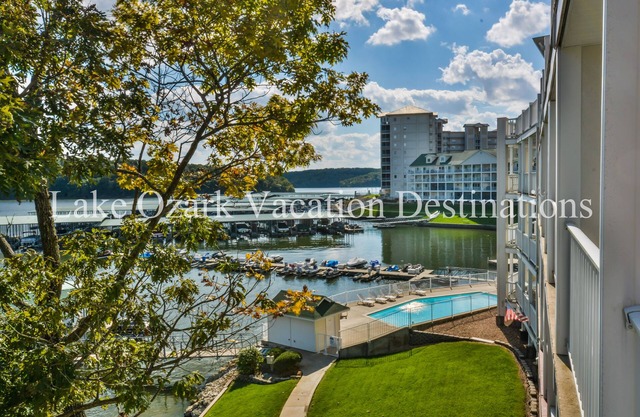 Elegante Lakefront Parkview Bay Condo in der Nähe von Pool Herrlicher Blick auf den State Park, WLAN