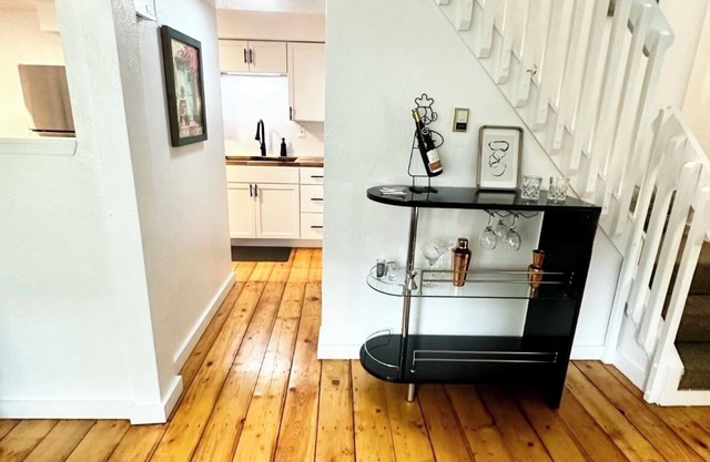 Elegant Marshall Condo