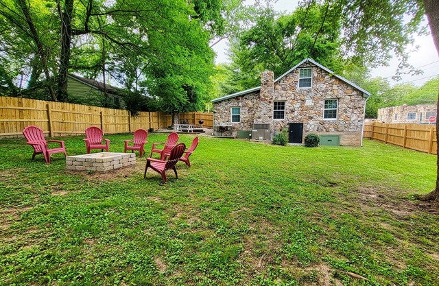 Elegant Native Stone Home near Spring River