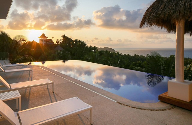 Elegant, new luxury home. Views forever!