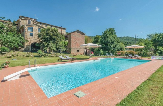 Elegant private villa nestled in the heart of Umbria, for exclusive stays