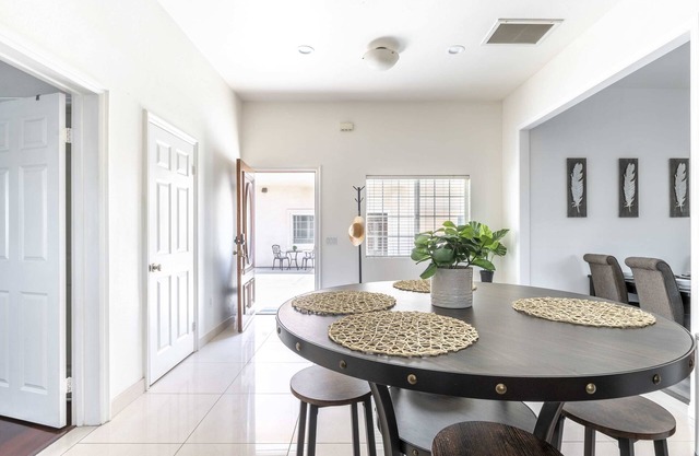 Elegant Retreat Modern Comforts, Prime Location