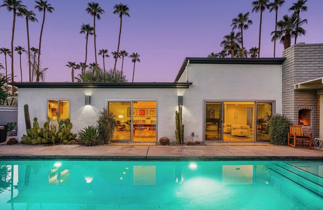 Elegant Secluded Deepwell Oasis with Mini Golf