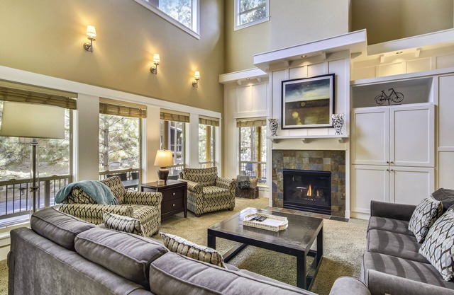 Big Canyon - Elegant und geräumig, 3 Master King Suiten! Gemeinschaftspool (saisonal) und Whirlpool