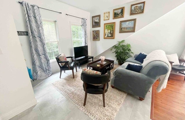 Elegant Studio in Upscale Community